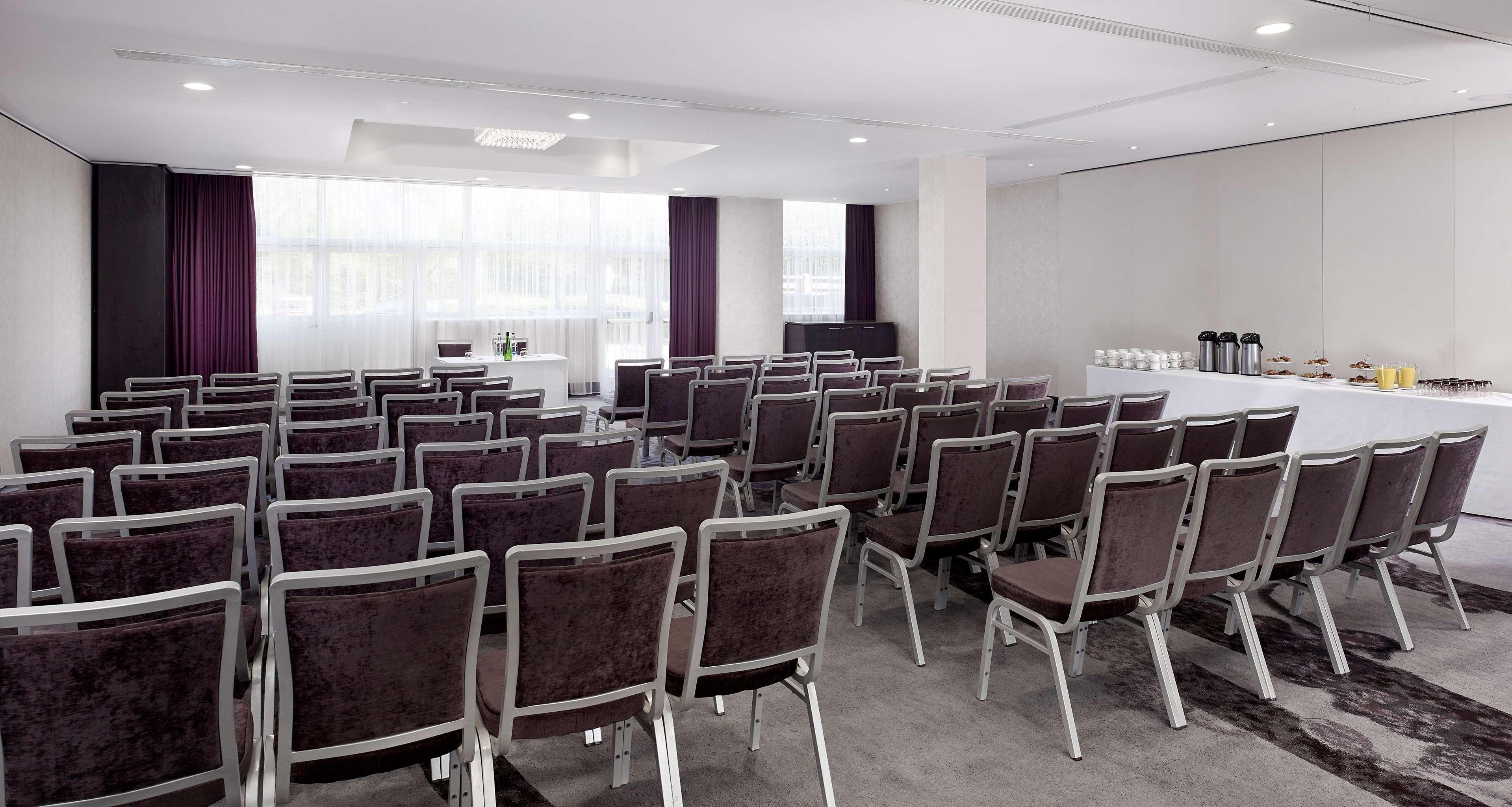 Doubletree By Hilton Hotel Nottingham - Gateway Bagian luar foto